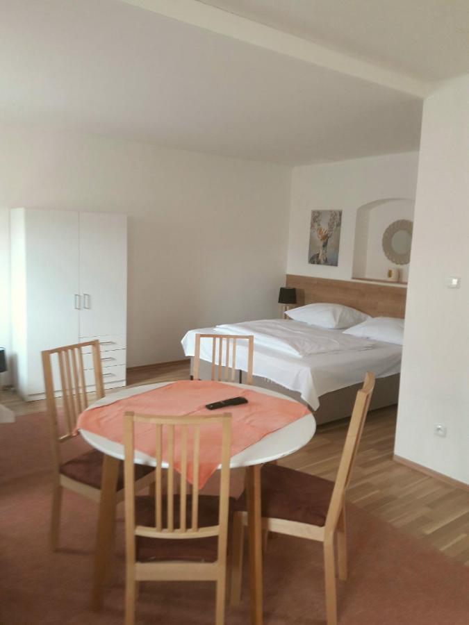 Apartmany Sedmikraska Tehovec 외부 사진